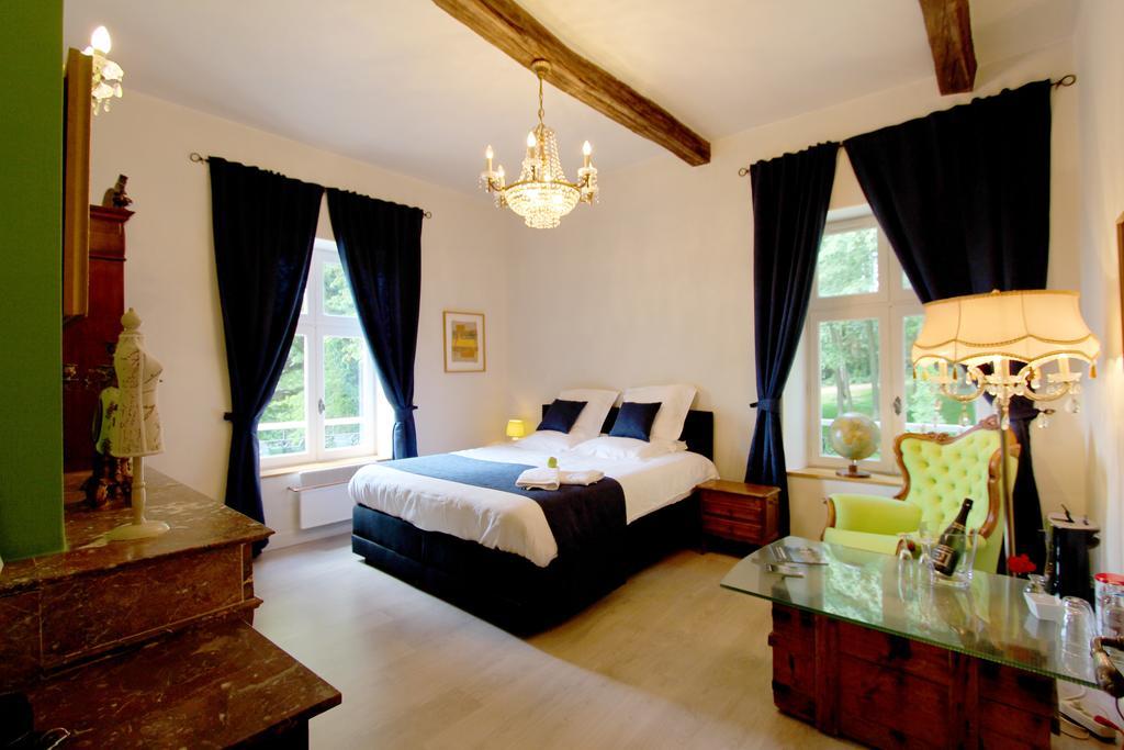 Chateau De L Aviette - Rancennes Givet Zimmer foto