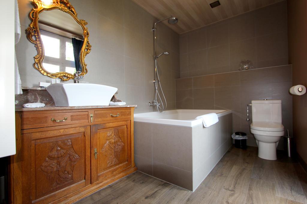 Chateau De L Aviette - Rancennes Givet Zimmer foto