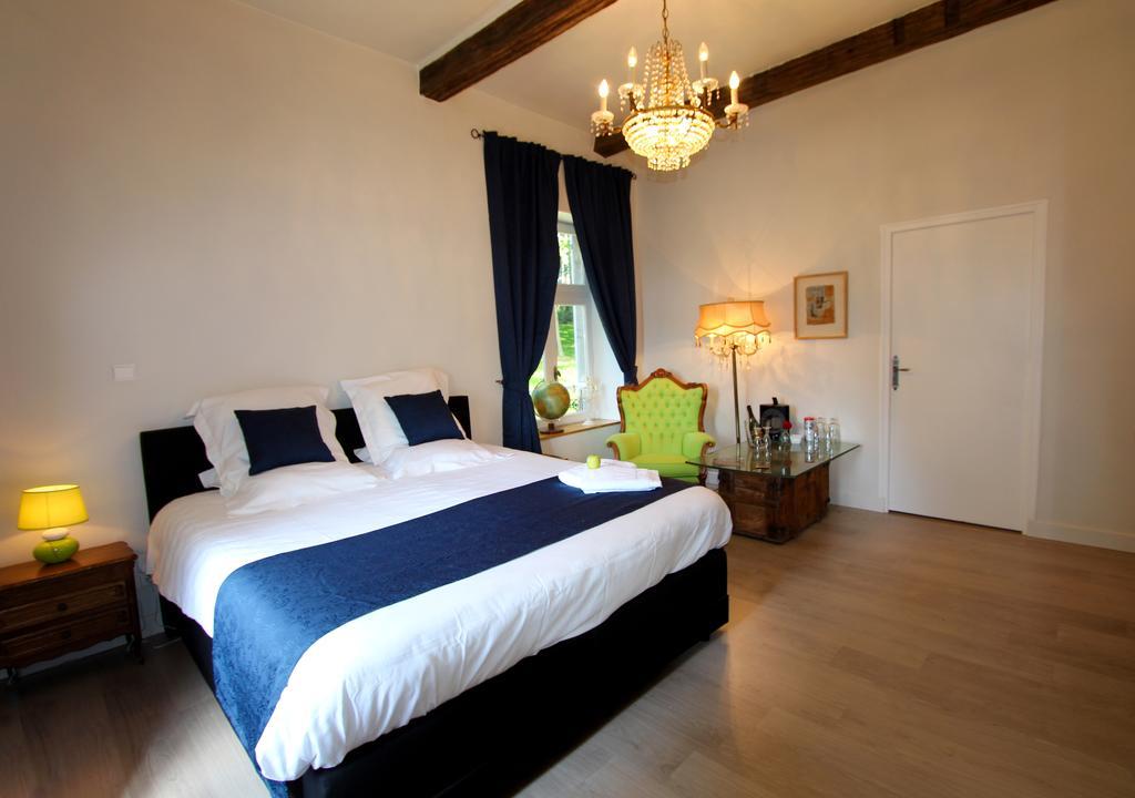 Chateau De L Aviette - Rancennes Givet Zimmer foto